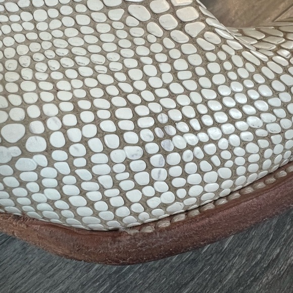 Freebird by Steven JoJo Lace Back Snake Print Ankle Bootie in Cream. Size 8 - Picture 7 of 7